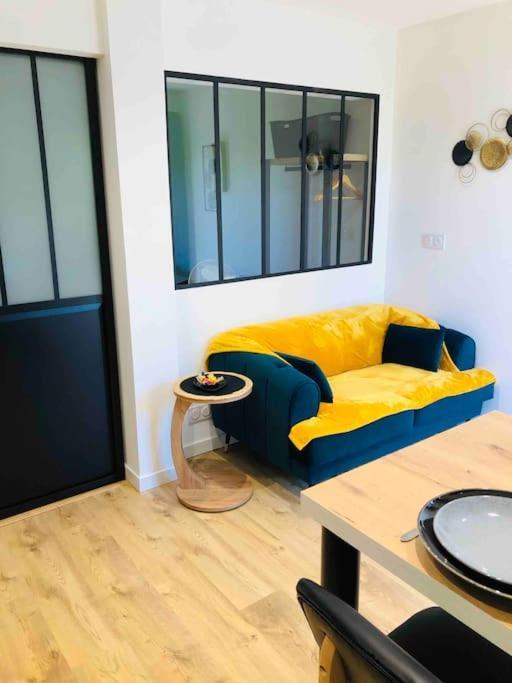 Maisonnette Avec Terrasse Argences Eksteriør billede