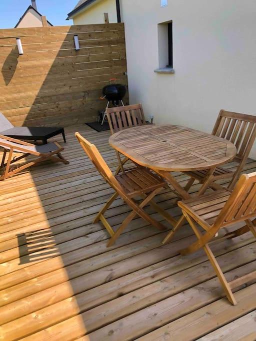 Maisonnette Avec Terrasse Argences Eksteriør billede