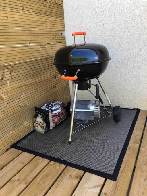 Maisonnette Avec Terrasse Argences Eksteriør billede